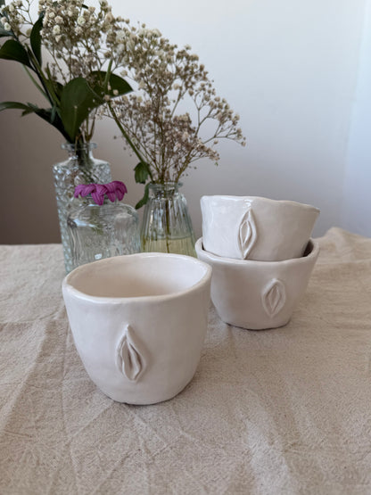 Taza Diosa Yoni (blanca)