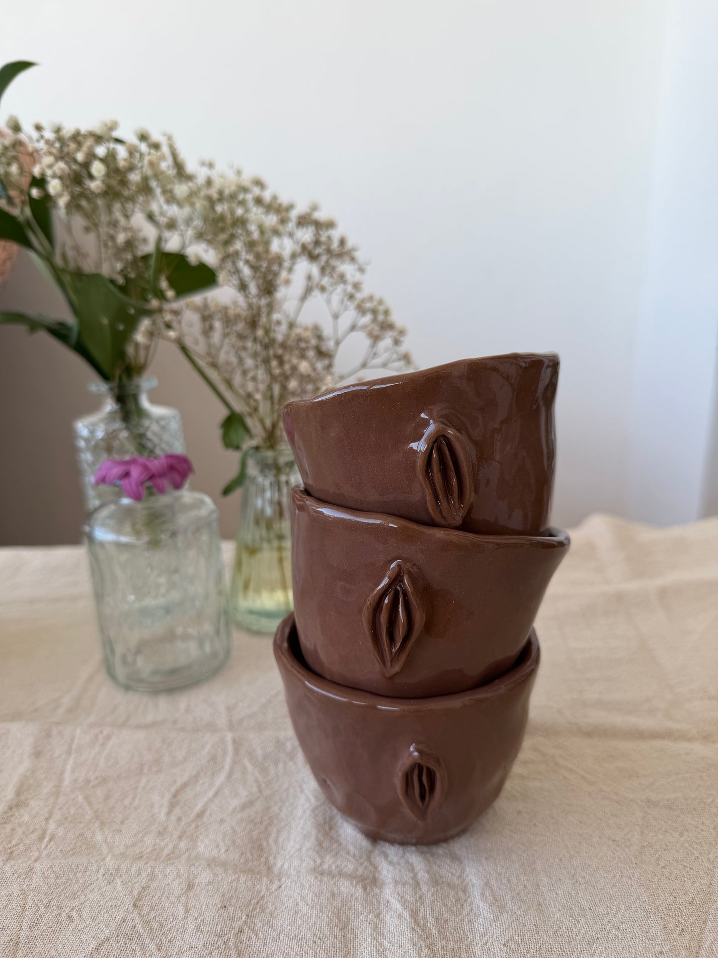 Taza Diosa Yoni (marrón)