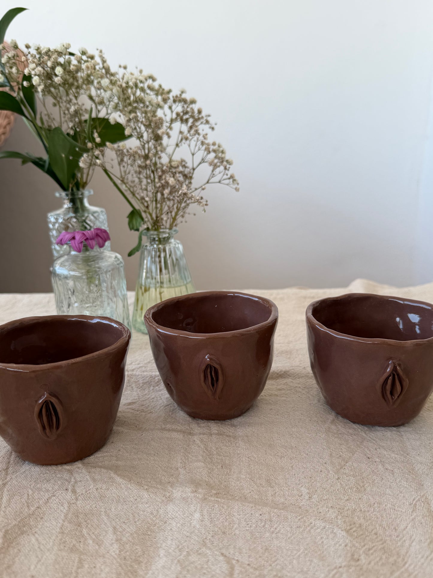 Taza Diosa Yoni (marrón)