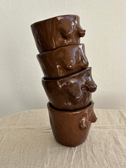 Taza Diosa marrón