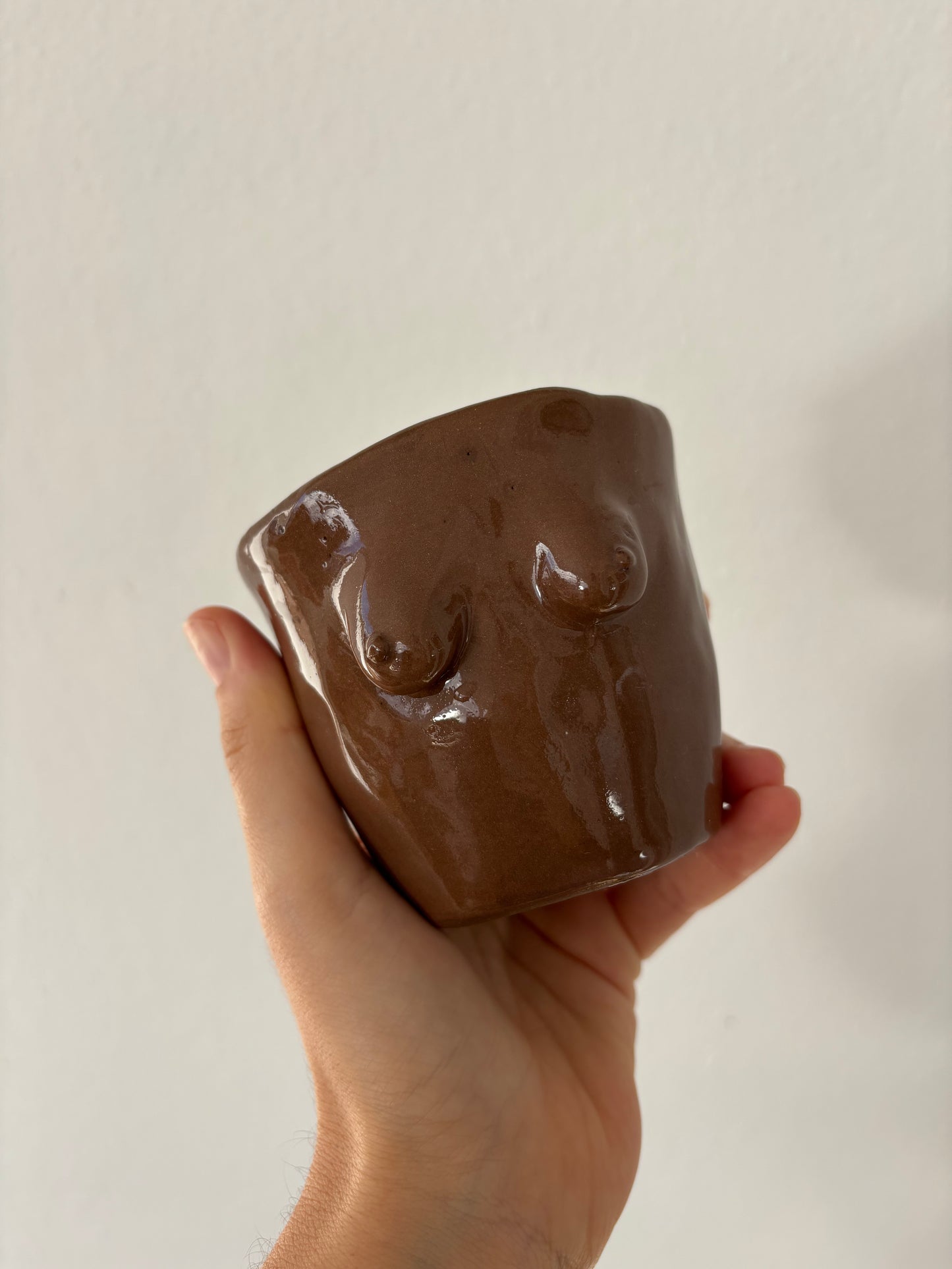 Taza Diosa marrón